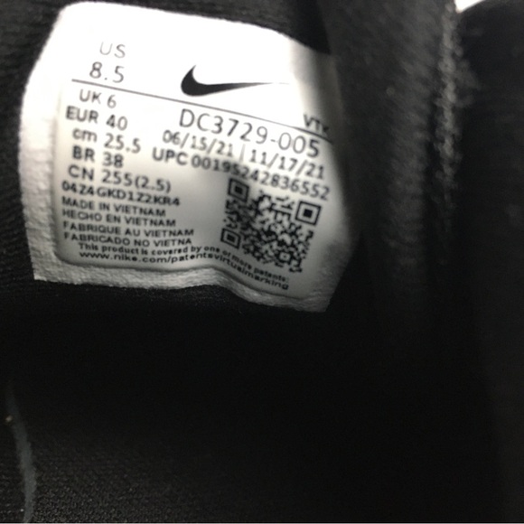 Nike Womens Revolution 6 Running Shoes Black Rose Gold 8.5 - Picture 2 of 12